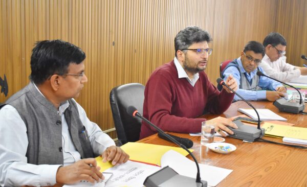 डीएम संदीप तिवारी ने आगामी 2026 में प्रस्तावित नन्दा देवी राजजात यात्रा व्यवस्थाओं को लेकर ली समीक्षा बैठक, दिए निर्देश