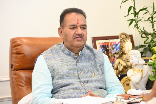 कृषि मंत्री गणेश जोशी ने राजकीय उद्यान चौबटिया में पर्यटकों की आवाजाही में आ रही बाधाओं का तत्काल लिया संज्ञान, नई व्यवस्थाएँ की लागू 