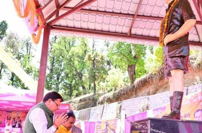 वीर चंद्र सिंह गढ़वाली की स्मृति में राजकीय क्रांति दिवस मेला का आयोजन, सीएम धामी ने स्वतंत्रता सेनानियों के बलिदान को किया याद