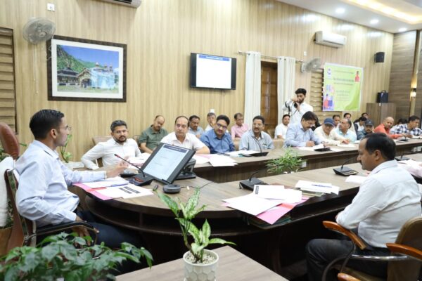 डेंगू की रोकथाम के लिए मुस्तैद हुआ प्रशासन, डीएम सविन बंसल ने दिए सख्त निर्देश