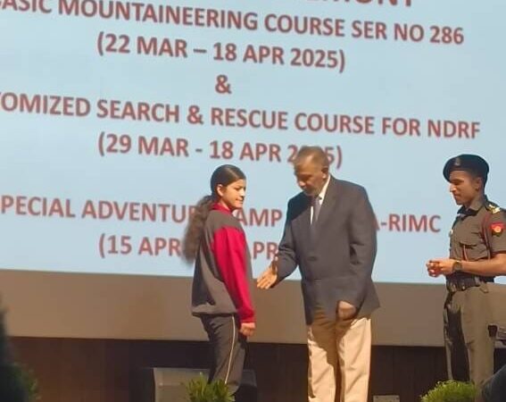 नयी पीढ़ी को लोकतान्त्रिक अधिकारों से जोड़ने की अभिनव पहल