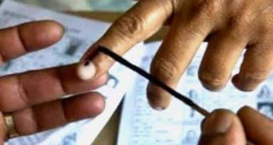 उत्तराखंड : मैदान के 4 जिलों पर पहाड़ के 9 जिलों का भार, खिसक जाएगी पहाड़ की राजनितिक जमीन!