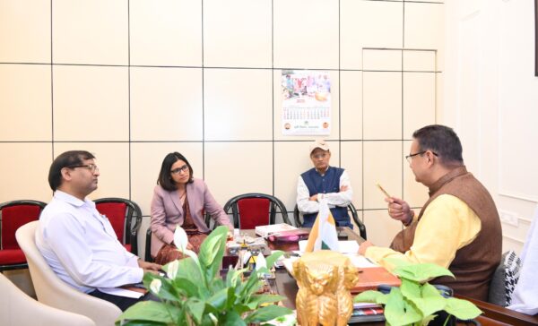 कृषि मंत्री गणेश जोशी ने कृषि एवं उद्यान विभाग के अधिकारियों के साथ की विभागीय समीक्षा, पॉलीहाउस निर्माण कार्य में तेजी लाने के दिए आवश्यक दिशा निर्देश