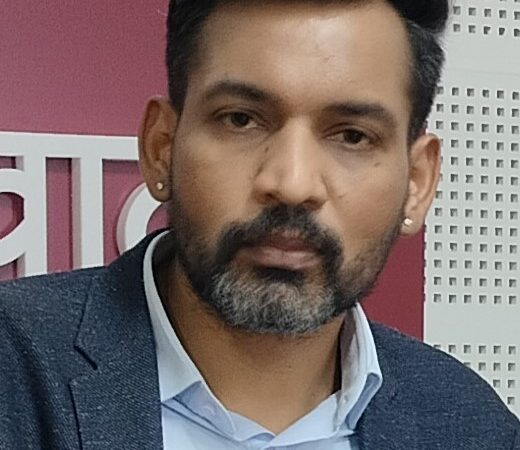 कोटद्वार मालन पुल के कार्यों में लाएं गति – डीएम डॉ. आशीष चौहान