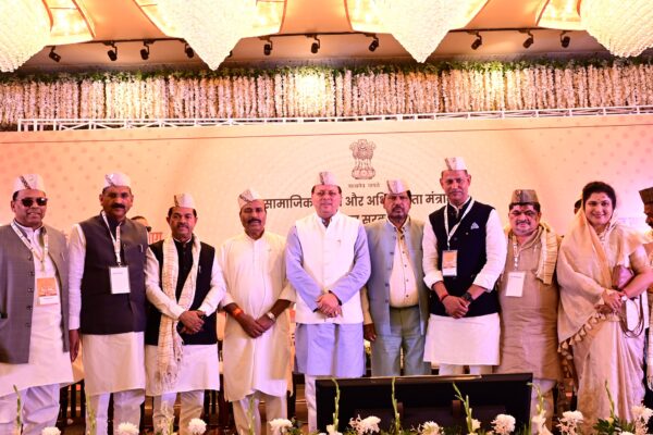 प्रधानमंत्री की नीतियों से तीस करोड़ लोग गरीबी रेखा से बाहर निकले – मुख्यमंत्री पुष्कर सिंह धामी