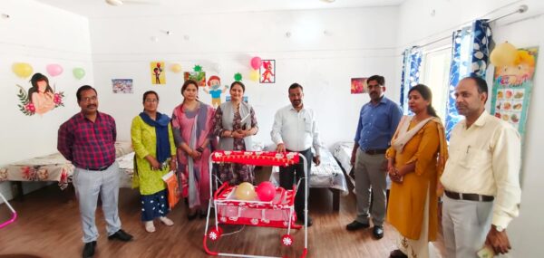 जिले में बेसहारा एवं अनाथ बच्चों को मिलेगा आश्ररा, डीएम कर्मेंद्र सिंह ने विशिष्ट दत्तक ग्रहण अभिकरण बाल गृह का किया शुभारंभ