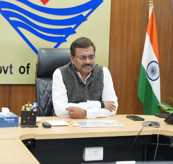 मुख्य सचिव आनन्द बर्द्धन ने डिजिटल फसल सर्वेक्षण एवं किसान पंजीकरण के सम्बन्ध में ली बैठक, दिए निर्देश