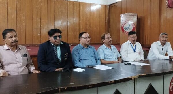 श्री दरबार साहिब को टारगेट कर धार्मिक उन्माद फैलाने का षडयंत्र, श्री दरबार साहिब से जुड़ी लाखों करोड़ों संगतों में भारी रोष ऐतिहासिक स्थल पर बेअदबी नहीं होगी बर्दाश्त