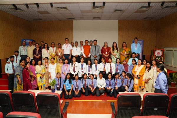 एसजीआरआरयू में IAS अंशुल भट्ट ने दिया सिविल सेवा परीक्षा को क्रैक करने का मंत्र, कहा – लक्ष्य निर्धारित कर आप भी बन सकते हैं आईएएस 