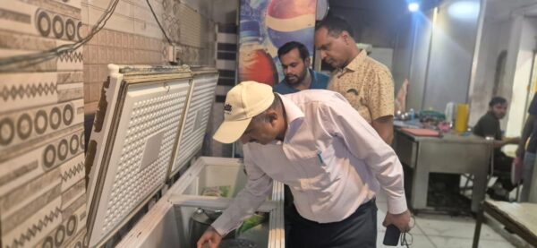 डीएम कर्मेंद्र सिंह के निर्देश पर चार धाम यात्रा से पहले हरिद्वार में खाद्य सुरक्षा विभाग की ताबड़तोड़ कार्रवाई, कई ढाबों और रेस्टोरेंटों पर गिरी गाज