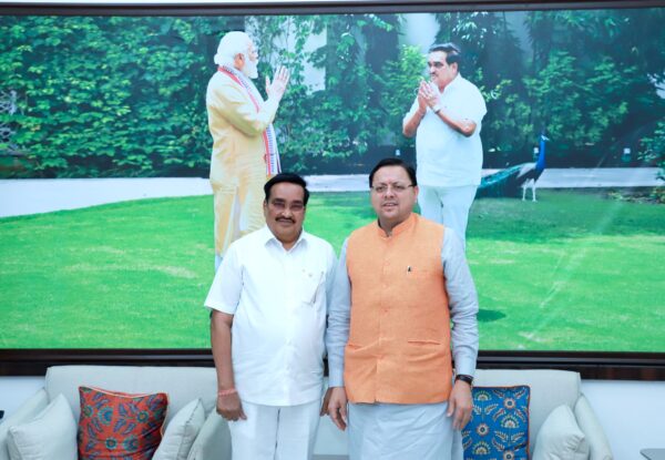 मुख्यमंत्री पुष्कर सिंह धामी ने जलशक्ति मंत्री सीआर पाटिल से की मुलाकात, 08 जलविद्युत परियोजनाओं पर मांगा सहयोग