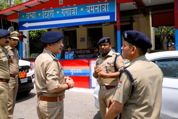 चार धाम यात्रा 2025 : पुलिस महानिदेशक ने ऋषिकेश, मुनि की रेती स्थित भद्रकाली और हरिद्वार में व्यवस्थाओं का किया स्थलीय निरीक्षण