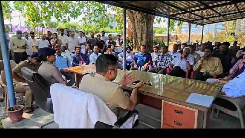 कश्मीरी छात्र-छात्राओं की सुरक्षा के मद्देनजर शिक्षण संस्थानों और होस्टल संचालकों के साथ एसएसपी ने की बैठक, सोशल मीडिया पर भी रखी जा रही नजर