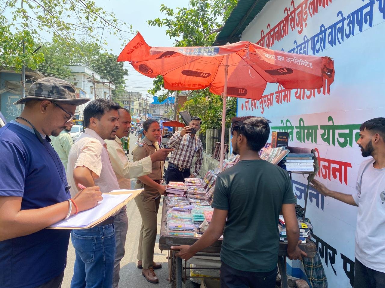 नैनीताल में अवैध रूप से रह रहे 150 लोगों को प्रशासन ने थमाए नोटिस