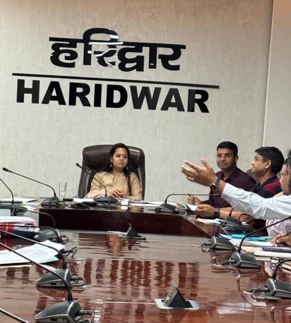 सीडीओ आकांक्षा कोंडे ने की नीति आयोग के जलाशय पुनरुद्धार कार्यक्रम की समीक्षा, कार्य शीघ्र पूरा करने के दिए निर्देश