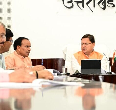 स्कूलों में भगवत गीता पढ़ाना अनिवार्य, मुख्यमंत्री धामी ने दिए निर्देश