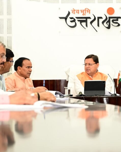 स्कूलों में भगवत गीता पढ़ाना अनिवार्य, मुख्यमंत्री धामी ने दिए निर्देश