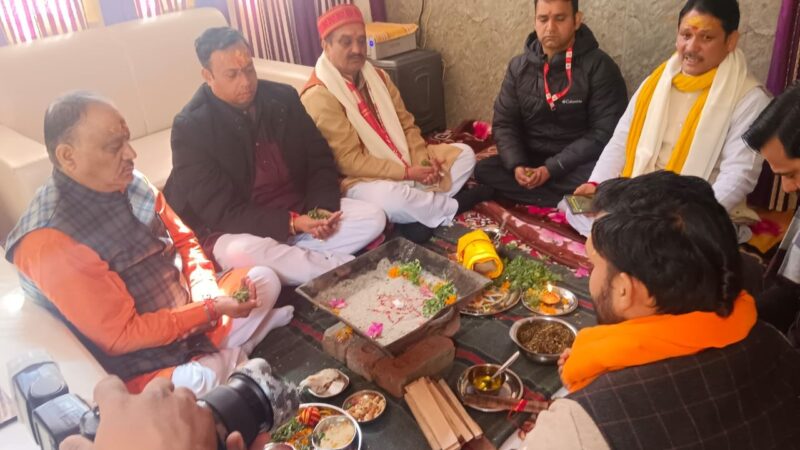 बीकेटीसी अध्यक्ष हेमंत द्विवेदी ने बदरीनाथ के बामणी स्थित मंदिरों के किए दर्शन