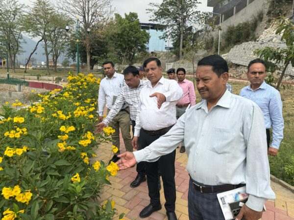 अब सिटी पार्क में लीजिए साइक्लिंग का आनंद, पार्क में साईकल ट्रैक बनकर हुआ तैयार, उपाध्यक्ष बंशीधर तिवारी ने सिटी पार्क सहित MDDA की विभिन्न योजनाओं की अद्यतन स्थिति का लिया जायजा