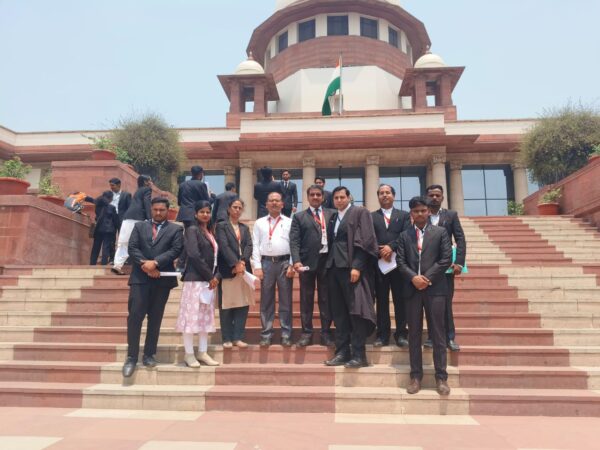 चमन लाल लॉ कॉलेज के विद्यार्थियों ने सुप्रीम कोर्ट का किया भ्रमण