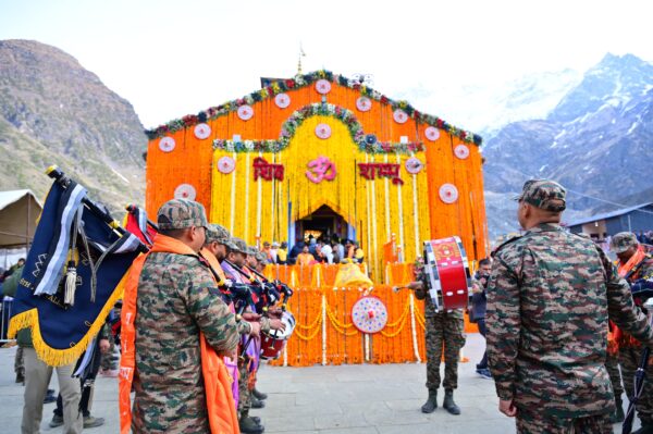 श्री केदारनाथ धाम में श्रद्धालुओं को मिलेगी फ्री वाईफाई सुविधा, धाम में मिल रही सुविधाओं से श्रद्धालुओं में उत्साह, सरकार और प्रशासन का जताया आभार