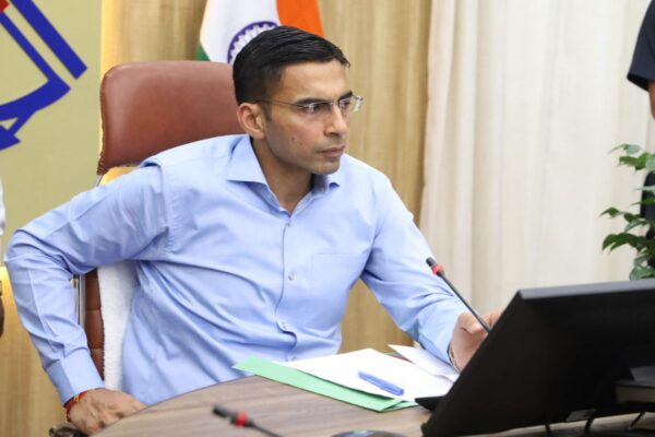 मुख्यमंत्री की प्रेरणा से दून शहर में नए नए प्रोजेक्ट लाकर आधुनिकता की ओर ले जाने में जुटे डीएम सविन बंसल, अंतिम चरण में ऑटोमेटेड पार्किंग ट्रायल, जल्द लोकार्पण