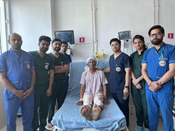 बिना छाती खोले पहली बार हार्ट की बाईपास सर्जरी, एम्स के चिकित्सकों ने दिखाया कौशल, किया कमाल