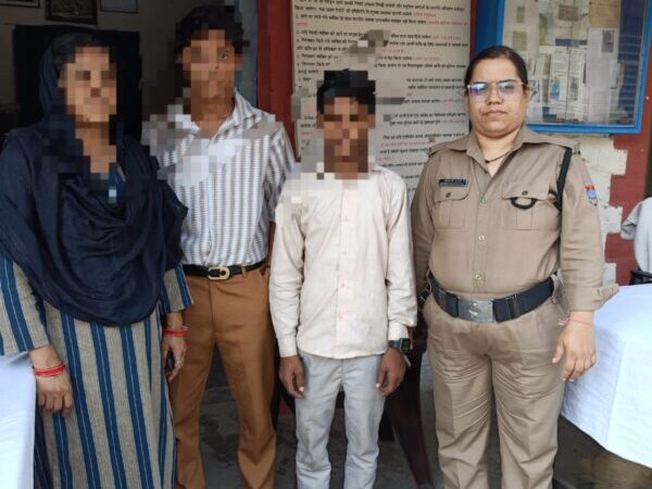 रेलवे स्टेशन देहरादून पर जीआरपी ने बच्चे को परिजनों से मिलाया, घर से नाराज होकर आ गया था बालक