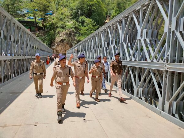 एडीजी अपराध एवं कानून व्यवस्था वी. मुरुगेशन ने श्री केदारनाथ धाम व यात्रा मार्ग का किया स्थलीय निरीक्षण, सुरक्षा व्यवस्था और भीड़ प्रबंधन से लेकर पार्किंग तक के लिए दिए महत्वपूर्ण निर्देश