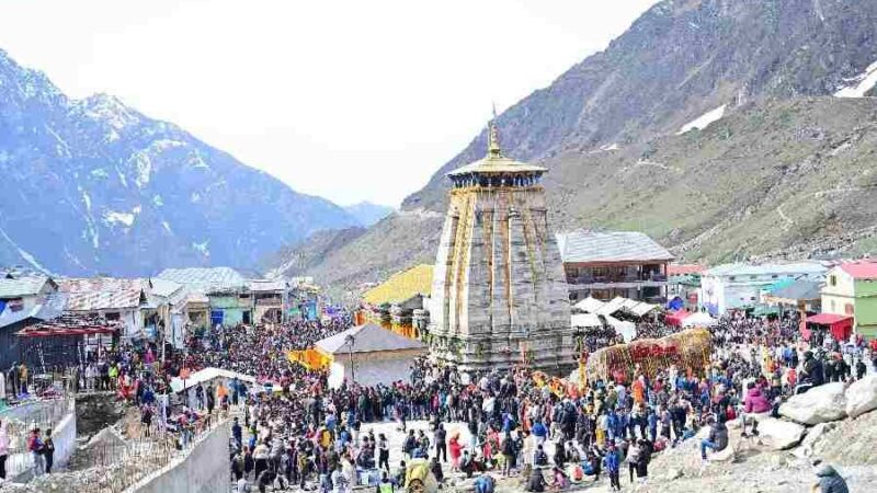 केदारनाथ में लगा बाबा के भक्तों का तांता, दो दिनों में ही श्रद्धालुओं का आंकड़ा पहुंचा 55 हजार के पार