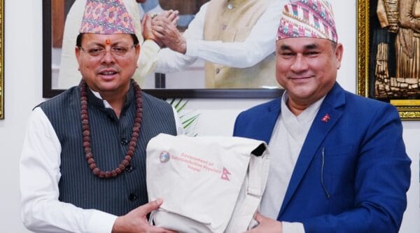 मुख्यमंत्री धामी से मिले नेपाल के सुदूर पश्चिम प्रांत के मुख्यमंत्री कमल बहादुर शाह