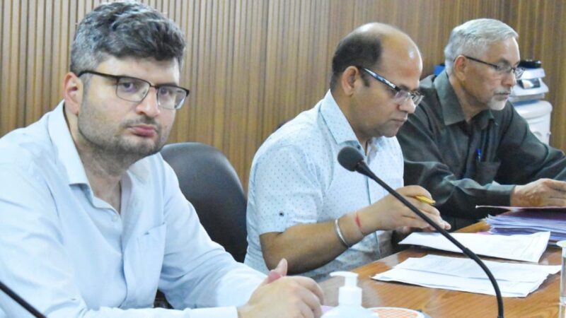 दिव्यांगों की समस्याओं का हो त्वरित निस्तारण – डीएम संदीप तिवारी