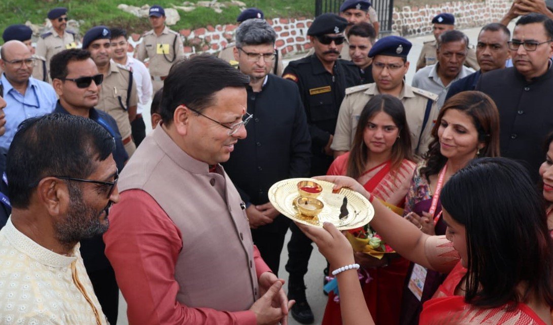 मुख्यमंत्री पुष्कर सिंह धामी पहुंचे भराड़ीसैण