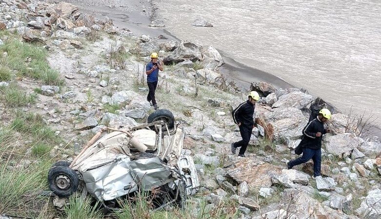 दो युवक निकले थे घर को पर लौट नहीं पाए, मिले शव