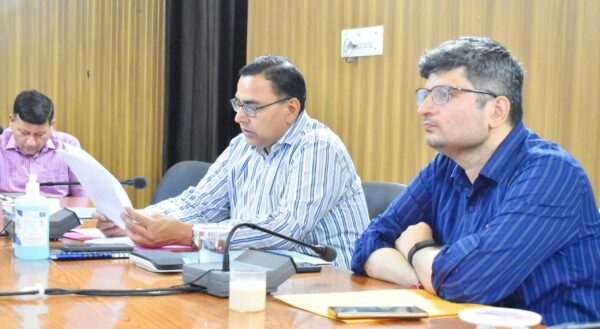 त्रिस्तरीय पंचायत चुनावों तैयारियों की समीक्षा बैठक हुई आयोजित, जिला निर्वाचन अधिकारी संदीप तिवारी ने सभी अधिकारियों को दिए आवश्यक दिशा निर्देश