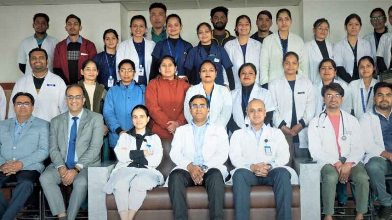 पौड़ी जिले के 130 कम्युनिटी हेल्थ ऑफिसर्स के लिए कैंसर सर्वाइवरशिप ट्रेनिंग प्रोग्राम का सफल समापन