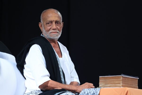 भारी वर्षा से मृतकों के परिवारों को मोरारी बापू देंगे आर्थिक सहायता