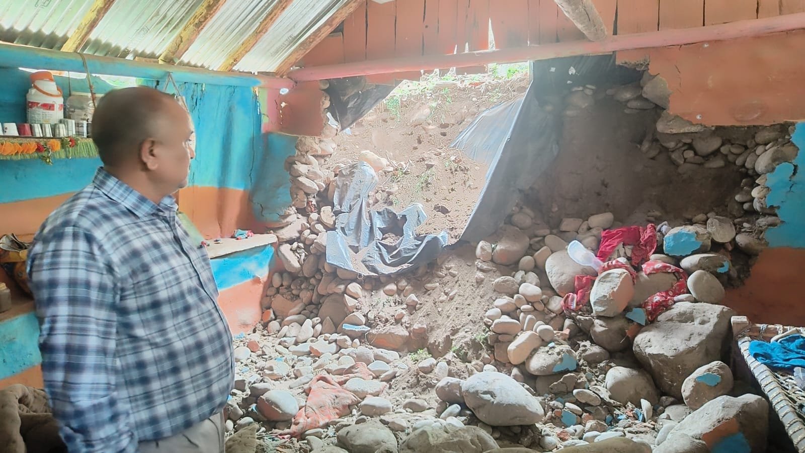 उत्तरकाशी के मोरी में दर्दनाक हादसा, दीवार ढहने से एक ही परिवार के चार लोगों की मौत