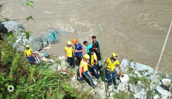 रुद्रप्रयाग हादसा : दस अभी भी लापता….सूची देखें