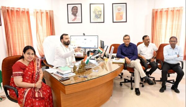 केवीआईसी ने 8794 लाभार्थियों को 300 करोड़ रुपये की मार्जिन मनी सब्सिडी की संवितरित