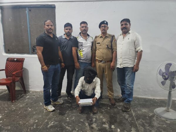 एसएसपी STF नवनीत भुल्लर का नशा तस्करों पर कड़ा प्रहार जारी, ANTF ने थाना रुद्रपुर क्षेत्र से करीब 40 लाख रूपये की 135 ग्राम अवैध हेरोइन के साथ एक नशा तस्कर को किया गिरफ्तार