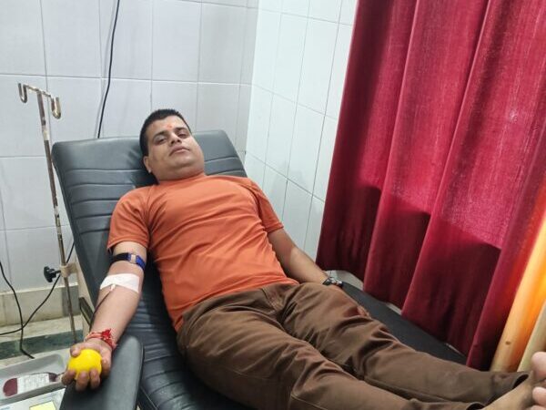 हिन्दू जागरण मंच के द्वारा रक्तदान दिवस पर रक्तदान का किया आवाह्न