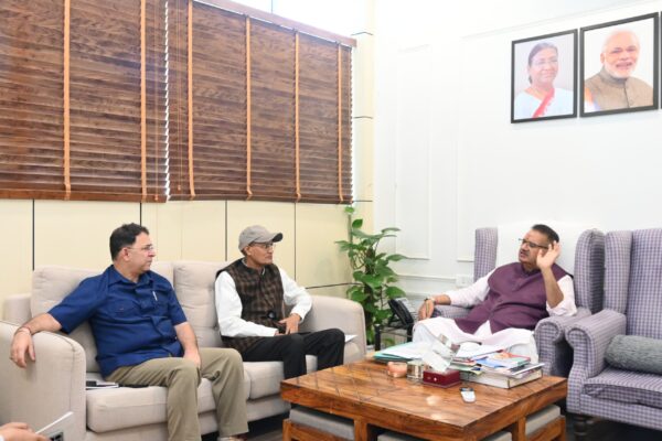 पॉलीहाउस निर्माण के कार्य को प्राथमिकता पर किया जाए – कृषि मंत्री गणेश जोशी