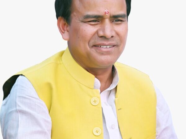 जिला अस्पताल व मेडिकल कॉलेजों में मिलेगी सम्पूर्ण चिकित्सा सुविधा, शत-प्रतिशत मरीज़ों को मिलेगा इलाज, रैफर व्यवस्था पर लगेगी लगाम