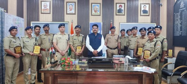 चंपावत में “रन फॉर योगा” का सफल आयोजन, एसपी अजय गणपति ने युवाओं संग लगाई दौड़