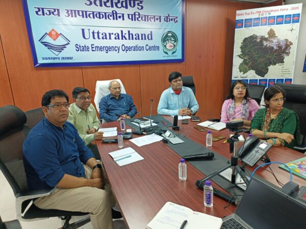 कांवड़ यात्रा के दौरान हरिद्वार में ही तैनात रहेगा ड्रोन, नभ नेत्र ड्रोन से होगी निगरानी, एसीईओ प्रशासन आनंद स्वरूप ने दिए निर्देश