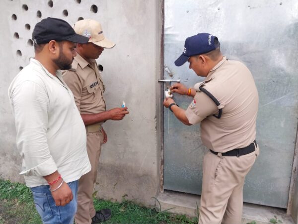 उत्तराखंड : अवैध मदरसों पर धामी सरकार की बड़ी कार्रवाई, तीन मदरसे सील