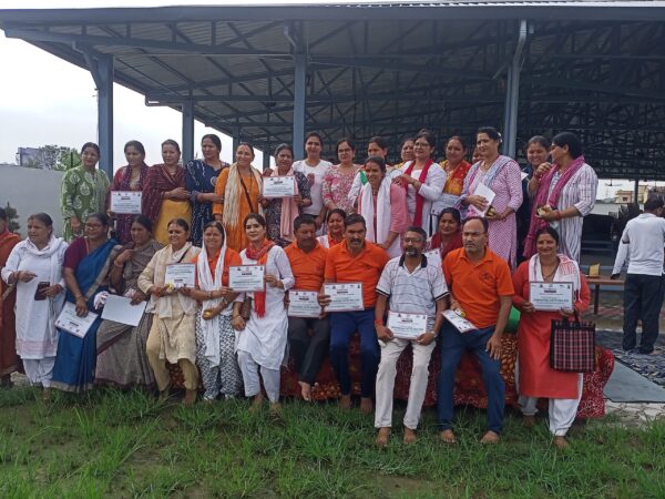 अंतरराष्ट्रीय योग दिवस 2025 के अवसर पर मेरा युवा भारत देहरादून द्वारा गणेशपुर में योग कार्यक्रम का आयोजन