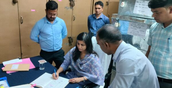 IAS स्वाति एस. भदौरिया ने पौड़ी गढ़वाल के जिलाधिकारी का पदभार संभाला, वरिष्ठ अधिकारियों ने किया स्वागत