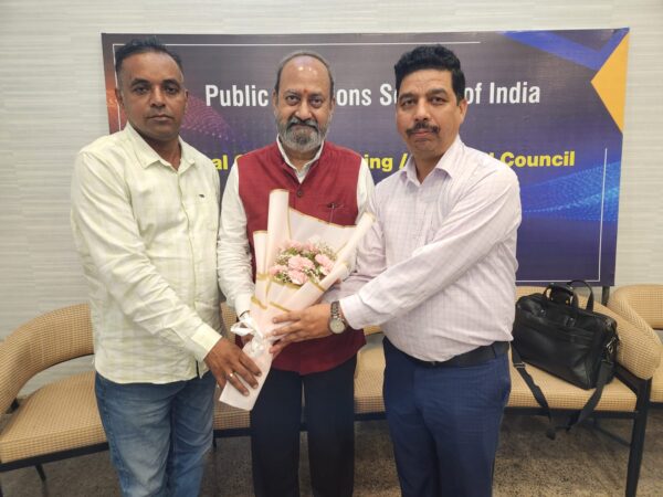 डॉ. अजीत पाठक 21वीं बार पीआरएसआई के राष्ट्रीय अध्यक्ष निर्विरोध निर्वाचित, उत्तराखंड को मिली ऑल इंडिया पी.आर. कॉन्फ्रेंस-2025 की मेजबानी